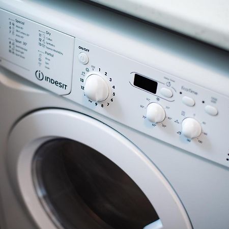 Groves House Swansea City Centre Apartment Екстериор снимка
