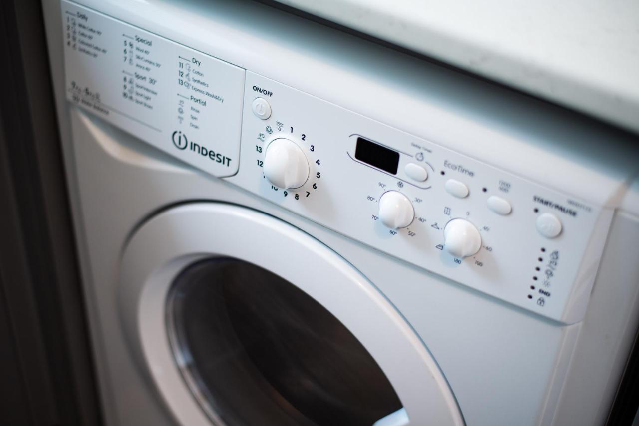 Groves House Swansea City Centre Apartment Екстериор снимка